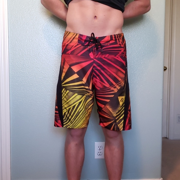 Men's Split Board Short - Picture 4 of 5